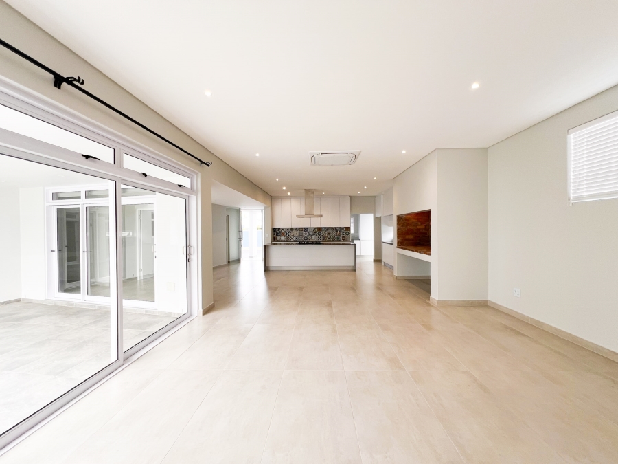 4 Bedroom Property for Sale in Country Club Western Cape